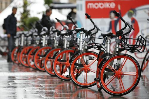 6月29日，來自中國的摩拜單車在英國第二大城市曼徹斯特亮相。新華社發(fā)