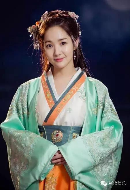 允兒招架不住古裝？韓國女星古裝LOOK一覽 誰贏了？