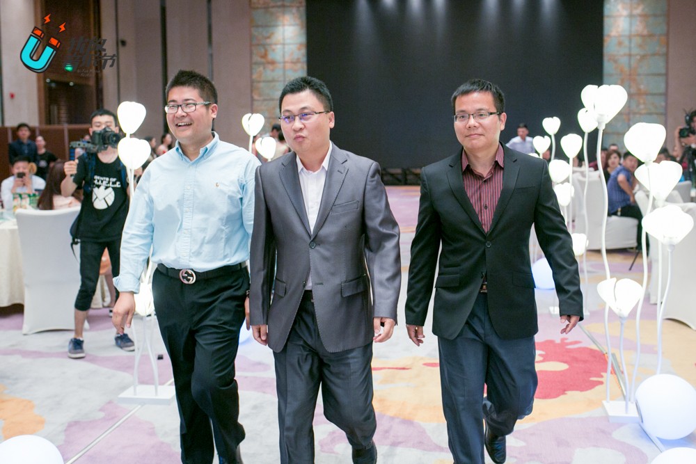 接下來(lái)這一組，人稱“江湖三……”
