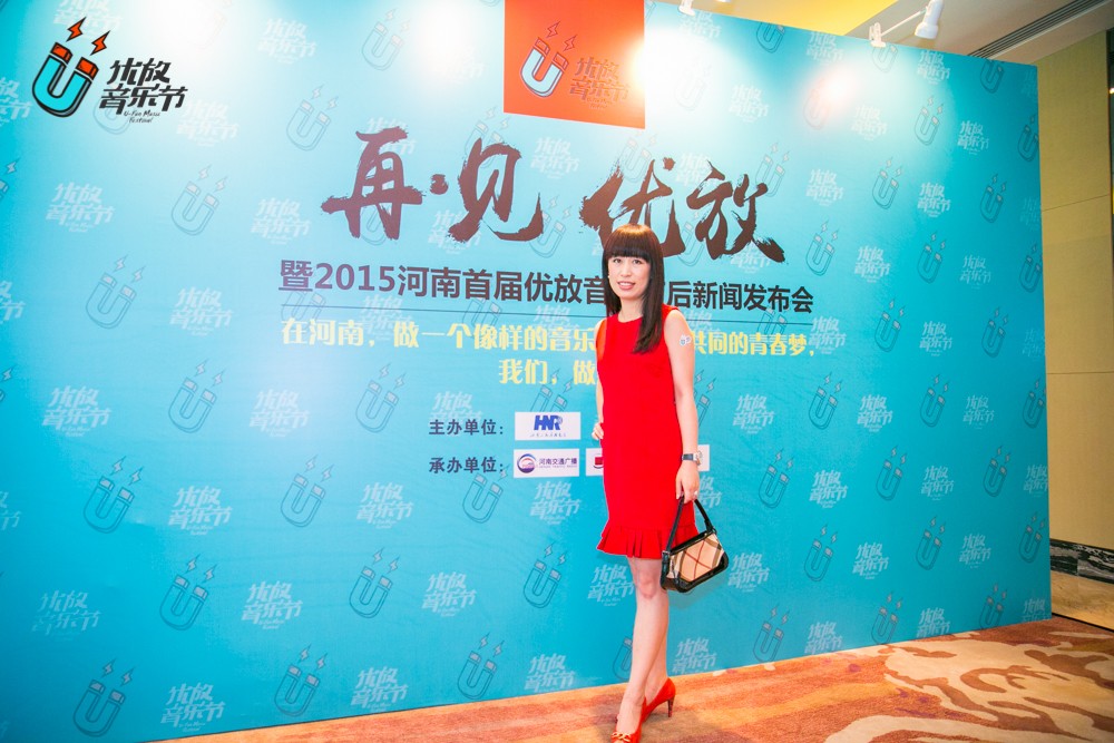 美女主播佳音！