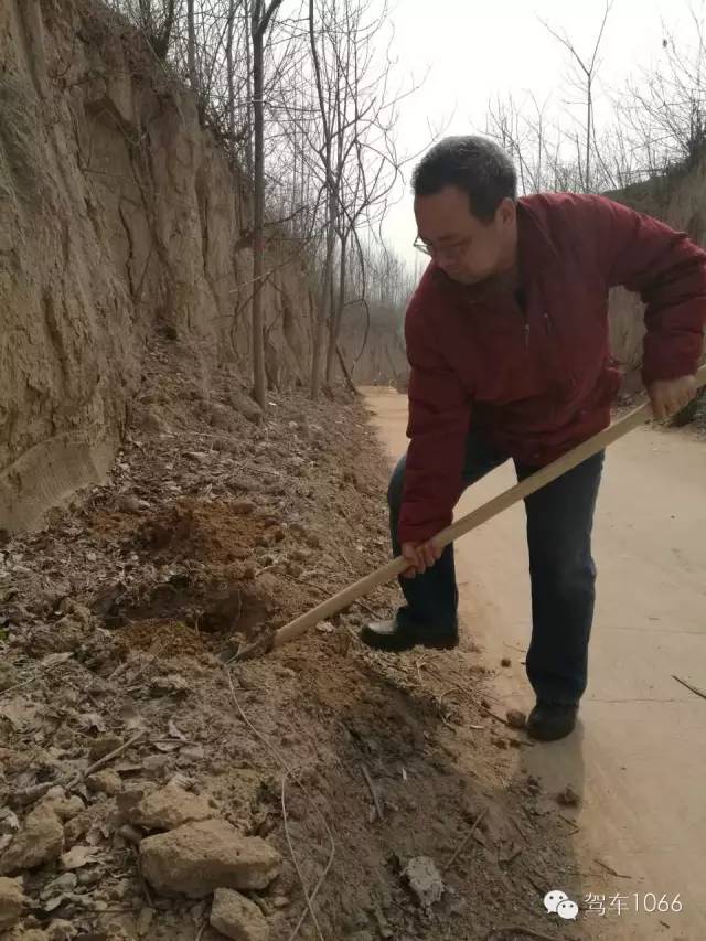 這大叔干起活也是很6呀！