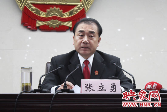 省高院院長張立勇說，全省法院一定要堅定為農民工討薪的立場不動搖
