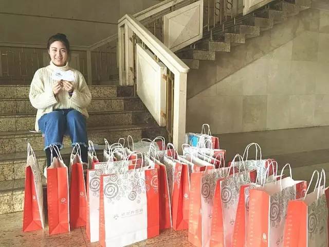 每一位到現(xiàn)場(chǎng)的小伙伴都獲得了我們精心準(zhǔn)備的小禮品哦！