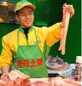 北大賣肉“才子”陸步軒與師弟合辦“屠夫?qū)W?！? complete=