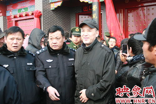 郭達(dá)現(xiàn)身馬街書會(huì)現(xiàn)場(chǎng)。