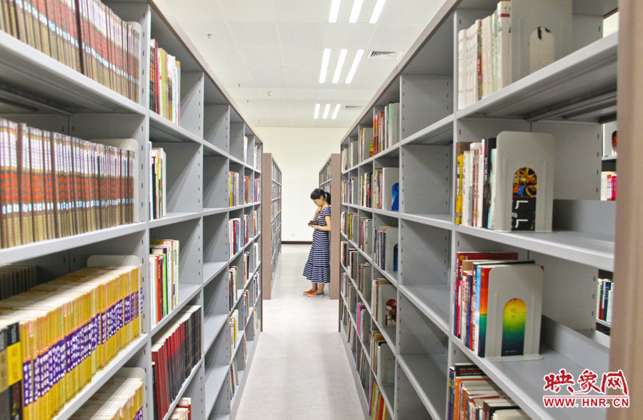 或站或坐，這里是獲取知識的好地方