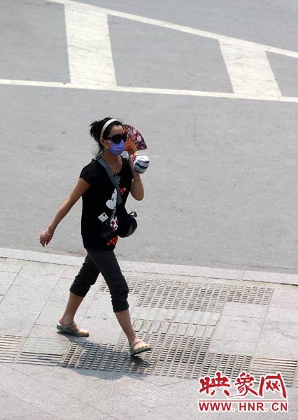 扇子雖小，遮一點陽光也好