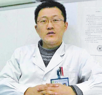 靳軍華生前工作照 靳軍華生前工作照