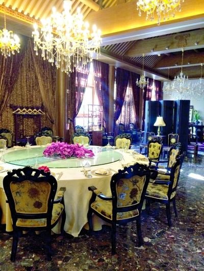  乙十六會所北海店包廂內(nèi)景。記者王文志攝