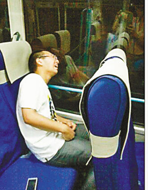 朱江突然發(fā)?。ㄊ忻窆﹫D）