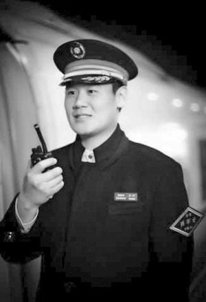 袁閱說，女友讓他挺感動 本人供圖