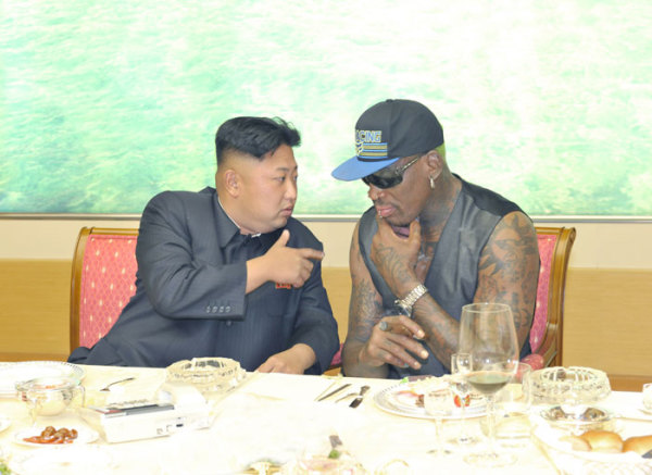 近日，朝鮮最高領(lǐng)導(dǎo)人金正恩已在平壤再次會見并宴請了正在朝鮮訪問的前美國全國籃球協(xié)會(NBA)球星羅德