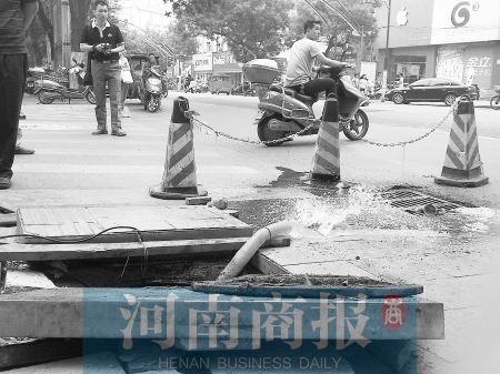 污水不停冒出，隔幾分鐘就要抽一次