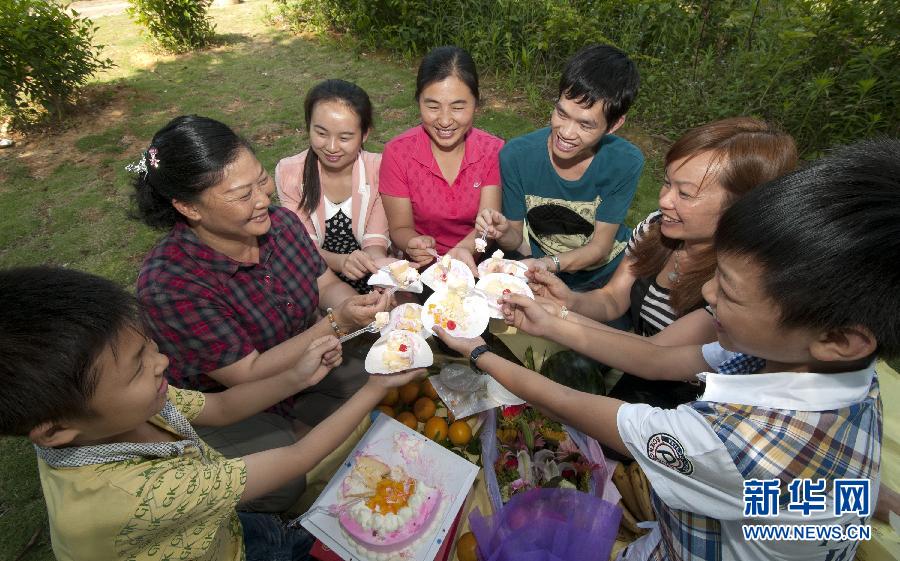 那些年，感動(dòng)過(guò)我們的母親