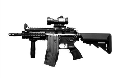 M16步槍，全槍長：986mm，空槍重：3.26公斤，戰(zhàn)斗全重：4公斤，最大有效射程：800米