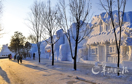 自然賜于雪的無垠，藝術給予雪的靈魂，人類創(chuàng)造雪的財富 王遠昌攝