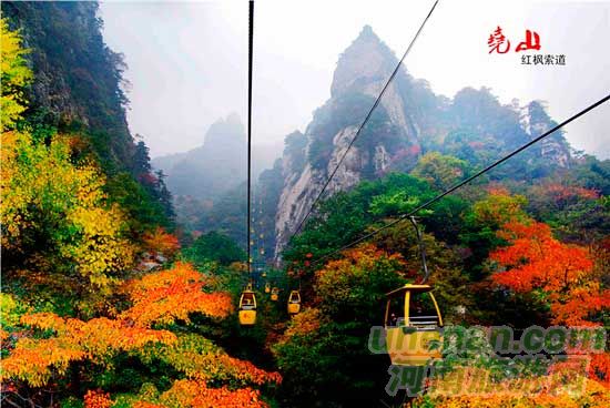 深秋去堯山賞紅葉、泡溫泉、拜大佛