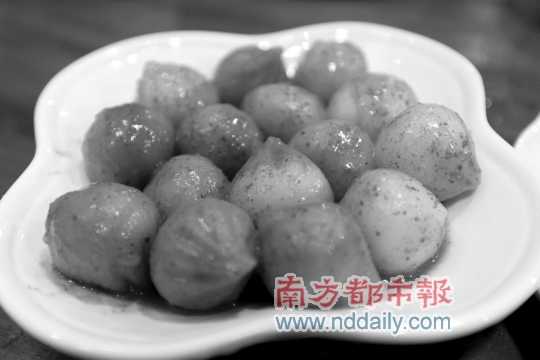 碧紗籠的水晶包,帶著咖啡味。
