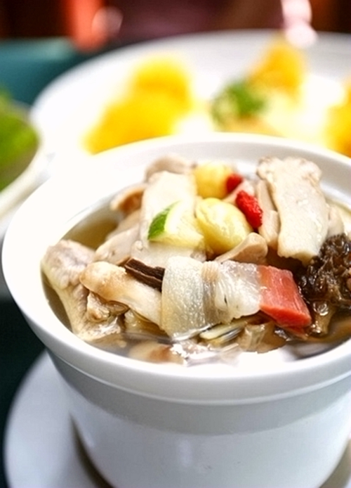 食用菌皇后羊肚菌 松露無(wú)法媲美的神奇風(fēng)味 食用菌皇后羊肚菌 松露無(wú)法媲美的神奇風(fēng)味