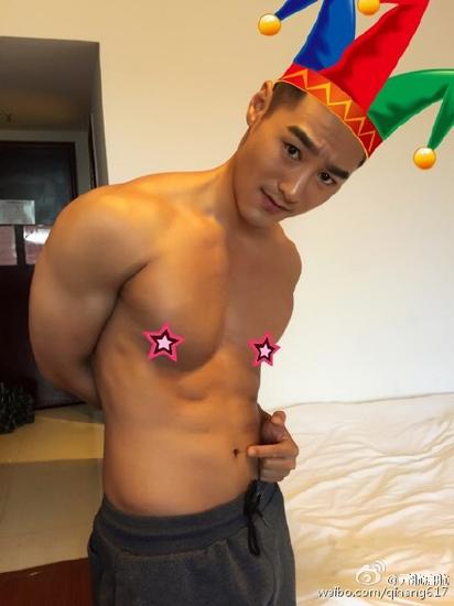 不造哪里不對，反正看起來怪怪的！