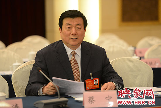 全國(guó)人大代表、河南省人民檢察院檢察長(zhǎng)蔡寧