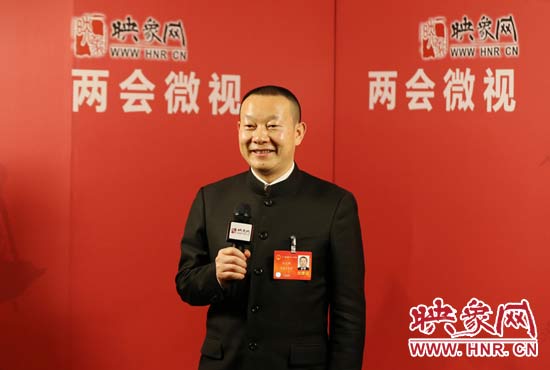 全國人大代表劉文新接受映象網“兩會微視”訪談。