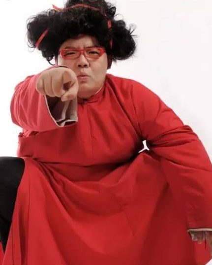 “超萌奶爸”尤憲超 “超萌奶爸”尤憲超