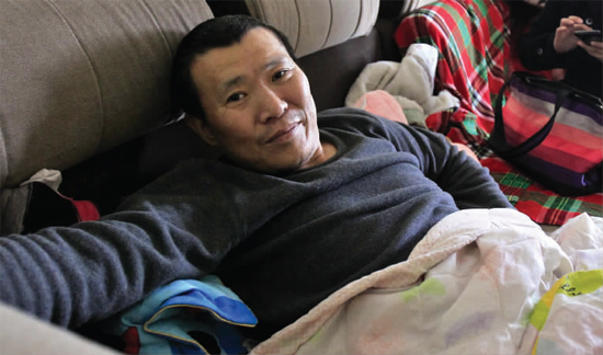 11月11日，李剛病情再次惡化，在眾多朋友的鼓勵(lì)下，他將再赴西安進(jìn)行手術(shù)治療