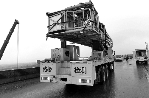 三門峽義昌大橋已恢復(fù)單幅雙向通行 三門峽義昌大橋已恢復(fù)單幅雙向通行