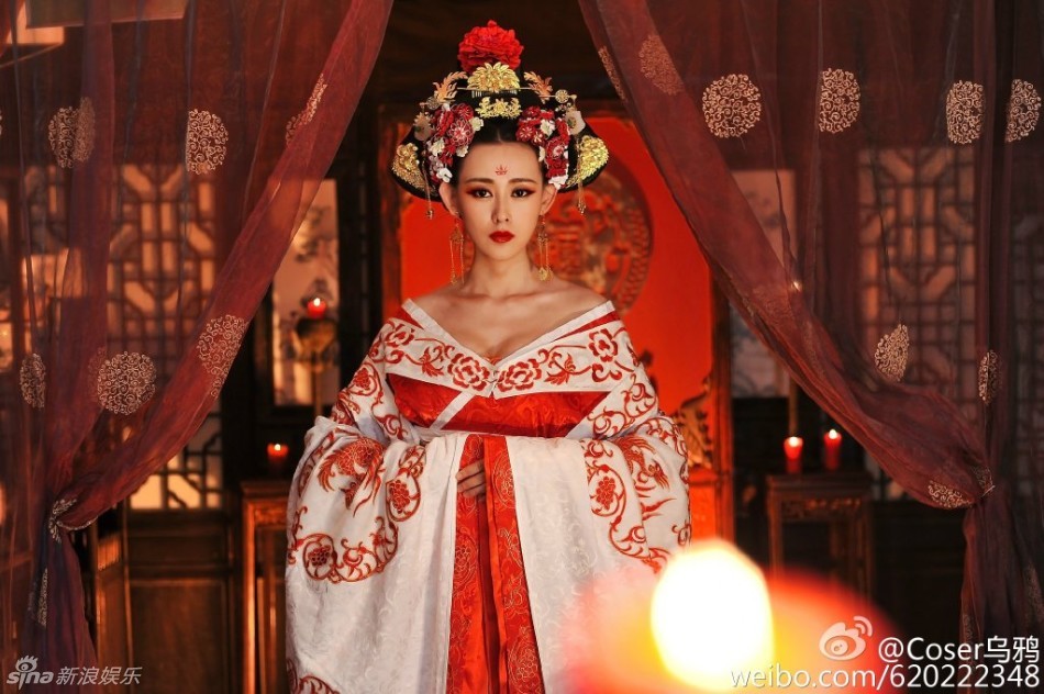 偽娘驚艷COS范冰冰武媚娘造型 偽娘驚艷COS范冰冰武媚娘造型