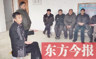 自己住著小平房 卻花百萬修公路 自己住著小平房 卻花百萬修公路