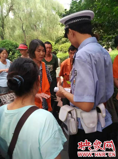 令人憤怒的是，這名老太太竟然報(bào)警說“她被環(huán)衛(wèi)工打了”