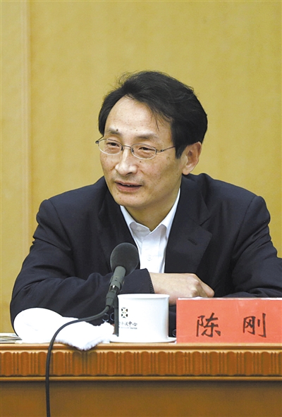 昨日，北京市人大代表、北京市副市長(zhǎng)陳剛參與豐臺(tái)團(tuán)小組討論。 新京報(bào)記者 浦峰 攝