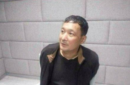 圖為在逃犯罪嫌疑人王慶新。