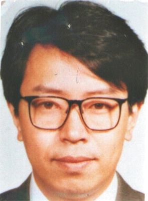 姚耿 現(xiàn)年53歲，外逃前任云南省五礦化工進出口（集團）公司上海浦東分公司經(jīng)理