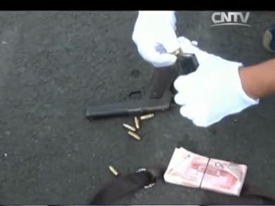 實拍公安部A級攜槍逃犯落網(wǎng) 實拍公安部A級攜槍逃犯落網(wǎng)