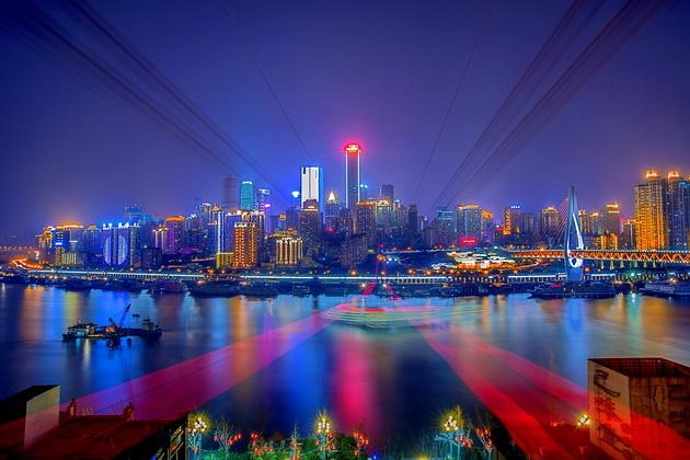 中原地產(chǎn)數(shù)據(jù)顯示，8月最后一周，上海市新建商品住宅成交已連續(xù)5天破千，昨日（8月31日）更是達(dá)到單日成交1123套。