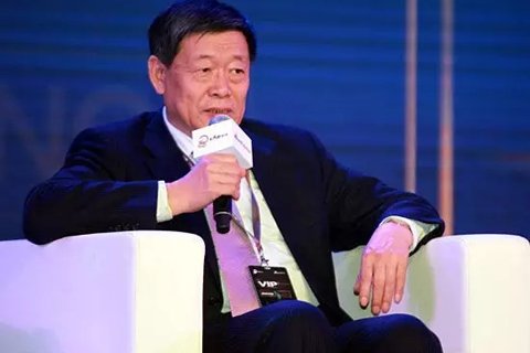 在2015(第八屆)金麒麟論壇上，山東魏橋創(chuàng)業(yè)集團(tuán)董事長(zhǎng)張士平表示，要想企業(yè)搞得好，必須讓員工過得好，我們企業(yè)負(fù)責(zé)為員工蓋房子，保證每個(gè)員工有一套房子，從90平方到160平方不等，這就解決了把農(nóng)村勞動(dòng)力轉(zhuǎn)移到城市的問題，也解決了我們的職工家屬的問題，叫職工真正以企業(yè)為家。