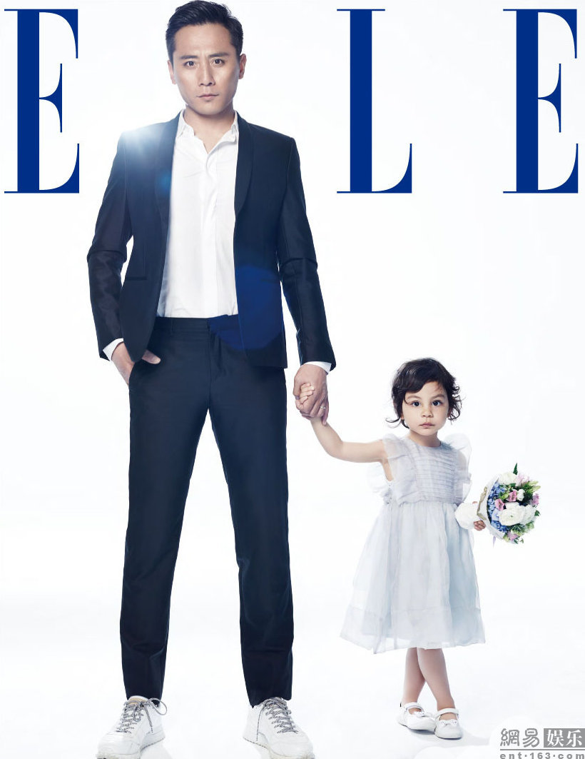 劉燁攜混血女兒拍寫真大片 網(wǎng)友大呼可愛 劉燁攜混血女兒拍寫真大片 網(wǎng)友大呼可愛