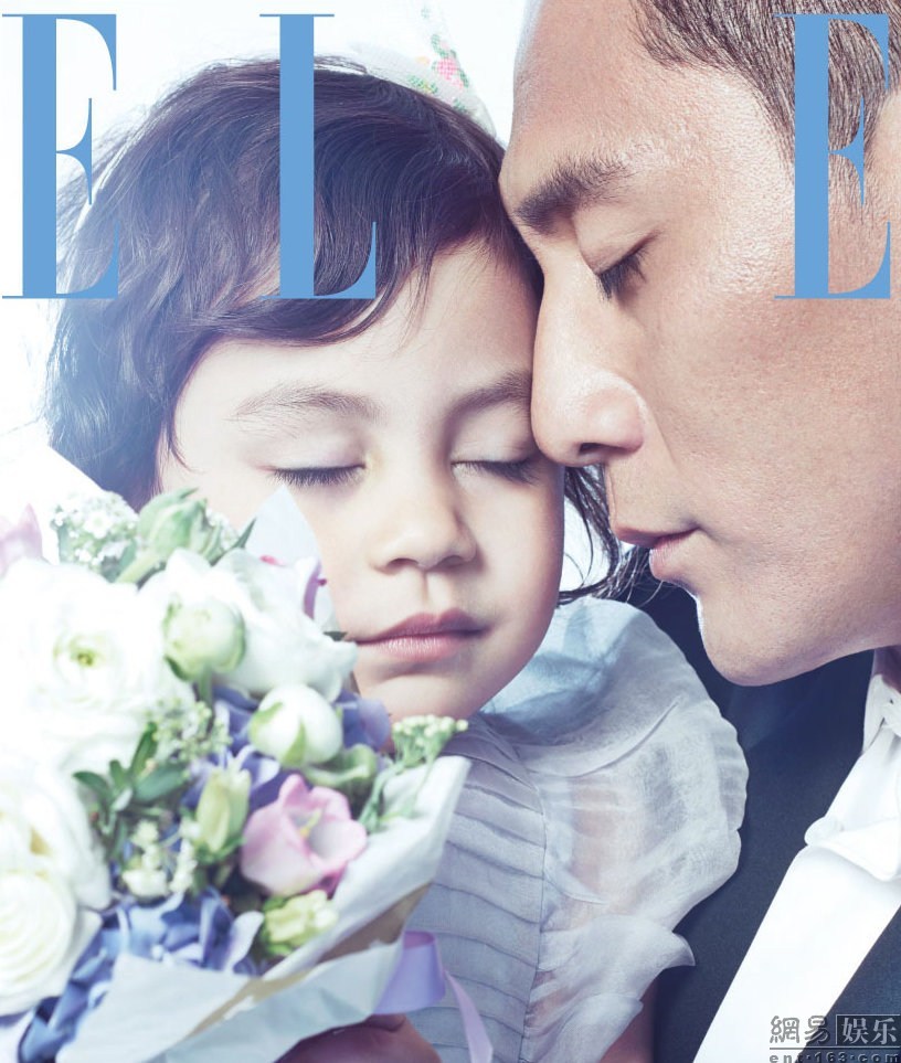 劉燁攜混血女兒拍寫真大片 網(wǎng)友大呼可愛 劉燁攜混血女兒拍寫真大片 網(wǎng)友大呼可愛