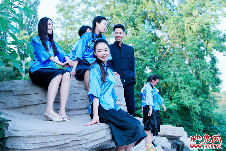 最是那溫柔一笑，定格了四年所有的記憶。