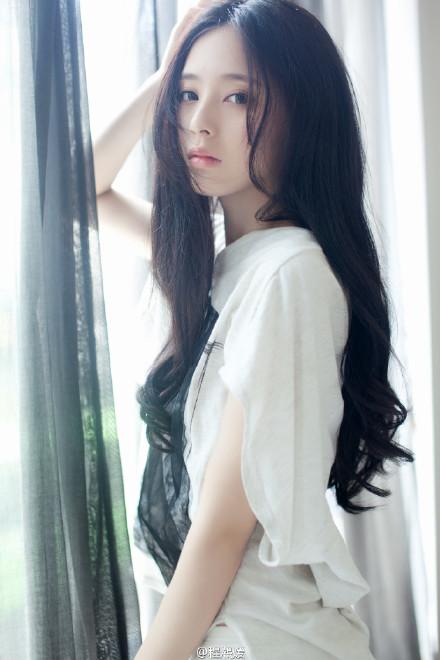 廈大?；ǔ涛蹑虑寮儗?xiě)真獲贊 素顏美到窒息