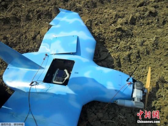 圖為3月31日，一架無人機在韓國西部海域的白翎島墜毀。