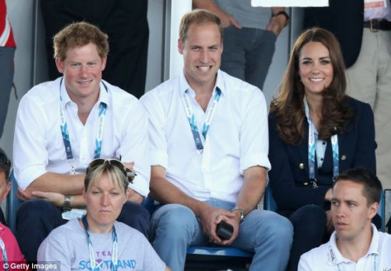 哈里王子自稱(chēng)很孤單 兩度被甩羨慕哥哥婚姻美滿(mǎn)