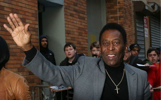 11月以來，球王貝利二度入院治療引發(fā)關(guān)注，這位巴西足球巨星還被傳出病情加重的消息。 CFP