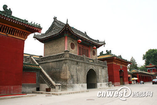 三位印度高僧曾于開元年間在大興善寺譯經(jīng)宏法,其中善無畏更是被唐玄宗尊為國(guó)師。