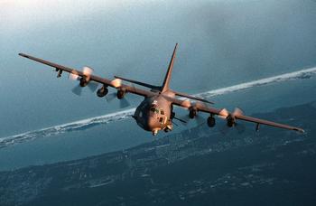 伊拉克接收3架美制運輸機(jī) 伊拉克接收3架美制運輸機(jī)