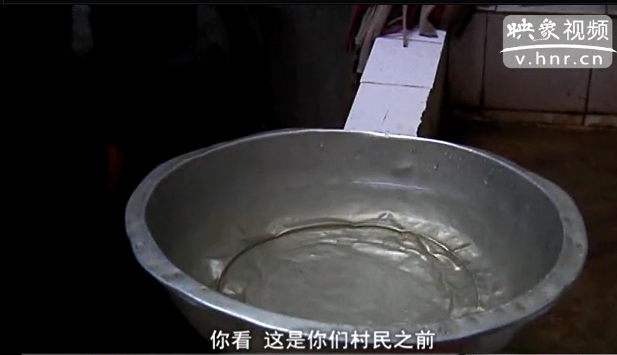 帶“豬糞味”的自來(lái)水還要喝多久？