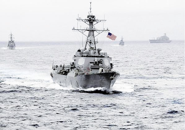 美軍艦非法進入中國海域為哪般？