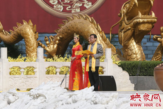 省委副書記、省政協(xié)主席葉冬松致歡迎詞。映象網(wǎng)記者 邵恰 攝